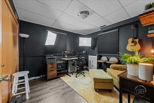 1610 Heather Drive, Aurora, IL 60506