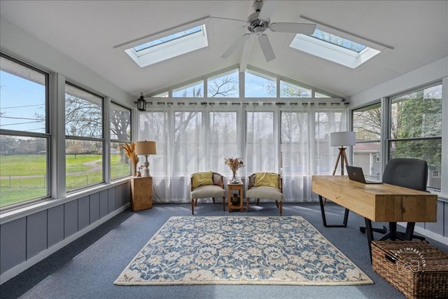 1610 Heather Drive, Aurora, IL 60506