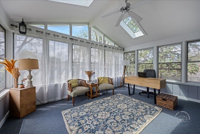 1610 Heather Drive, Aurora, IL 60506