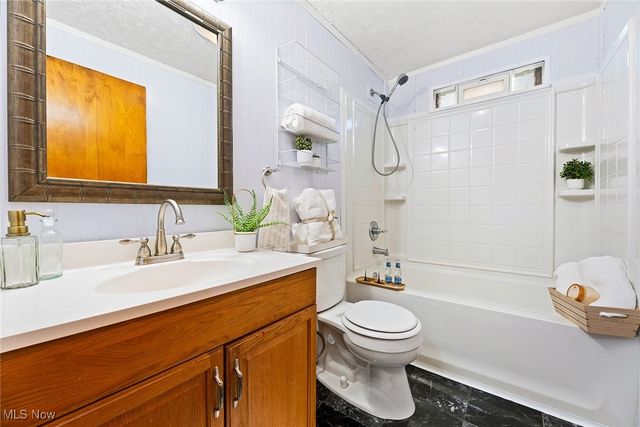 4556 Fishcreek Road, Stow, OH 44224