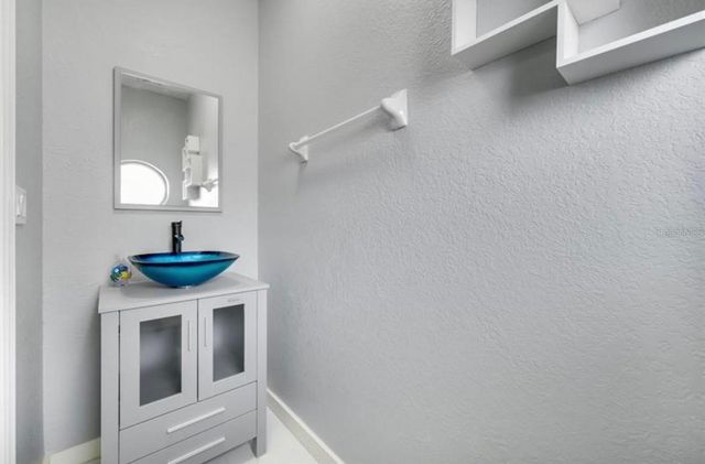 4337 HAR PAUL CIRCLE, Tampa, FL 33614