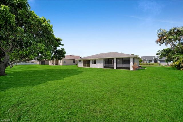919 SE 5th PL, Cape Coral, FL 33990