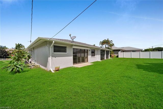 919 SE 5th PL, Cape Coral, FL 33990