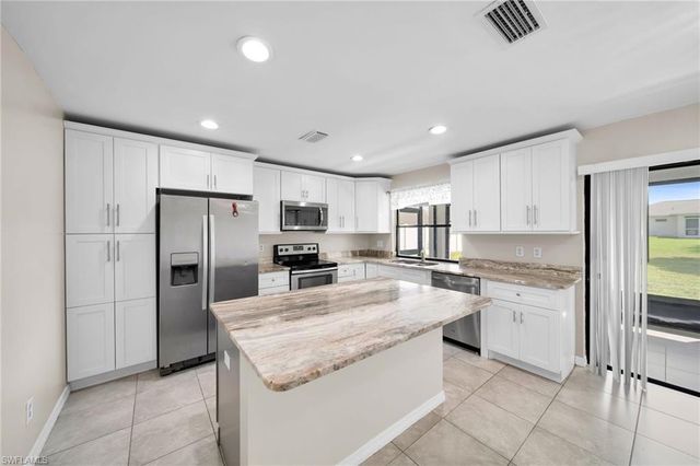 919 SE 5th PL, Cape Coral, FL 33990