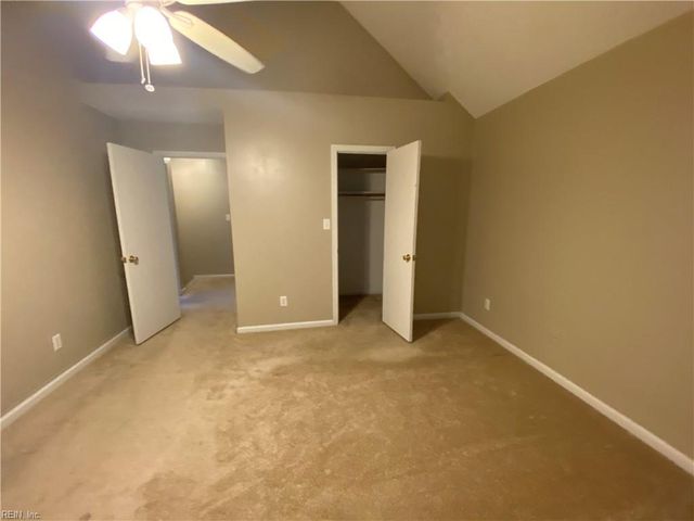 343 Gainsborough Sq Unit 4, Chesapeake, VA 23320