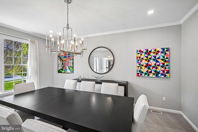 18 REGENCY DR, Voorhees, NJ 08043