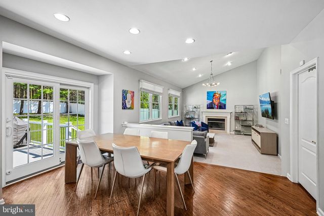 18 REGENCY DR, Voorhees, NJ 08043