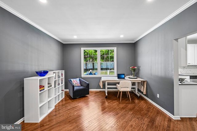 18 REGENCY DR, Voorhees, NJ 08043