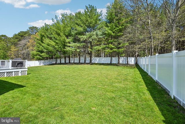 18 REGENCY DR, Voorhees, NJ 08043