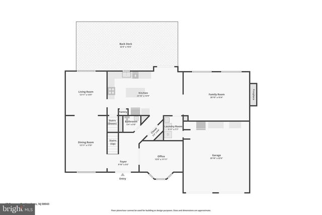 18 REGENCY DR, Voorhees, NJ 08043