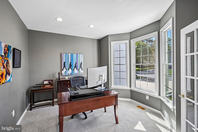 18 REGENCY DR, Voorhees, NJ 08043