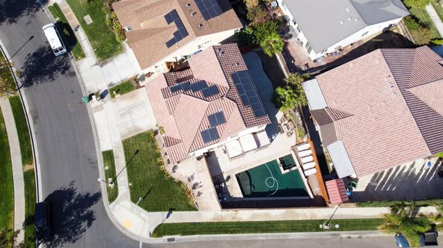 2490 N Fallbrook Dr, Los Banos, CA 93635