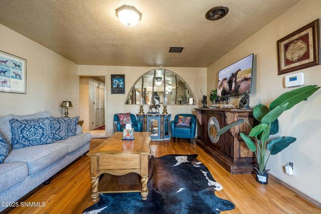 1911 Trails End Road, Las Cruces, NM 88007