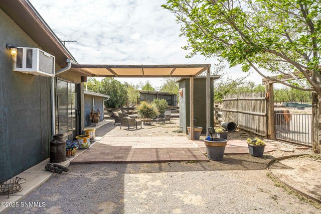 1911 Trails End Road, Las Cruces, NM 88007