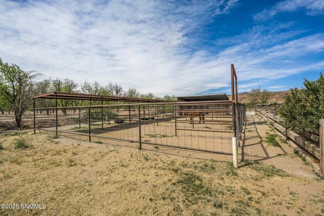 1911 Trails End Road, Las Cruces, NM 88007