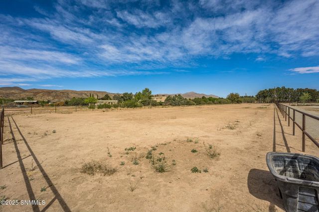1911 Trails End Road, Las Cruces, NM 88007