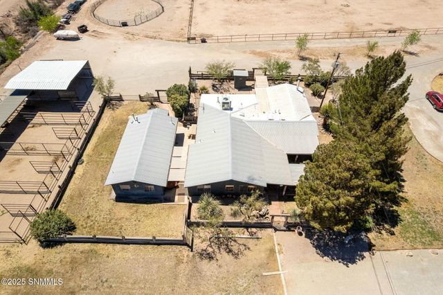 1911 Trails End Road, Las Cruces, NM 88007