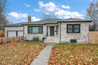 92 N Yale St, Nampa, ID 83651