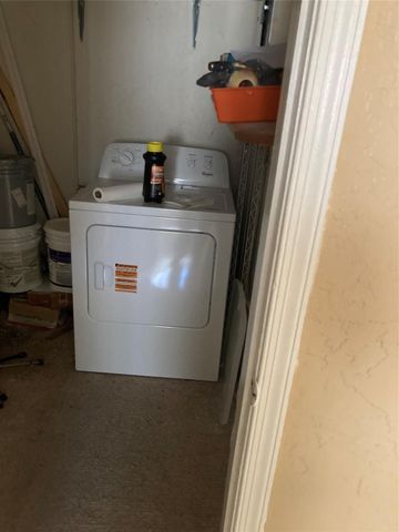 8009 SW 7th Court, North Lauderdale, FL 33068