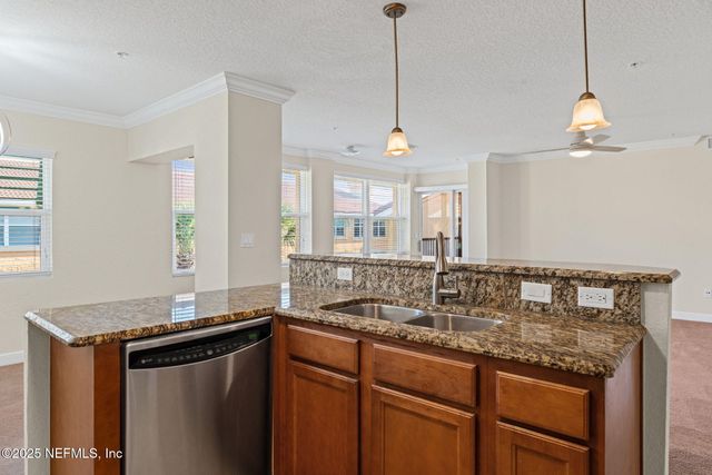 201 25TH Avenue S N32, Jacksonville Beach, FL 32250