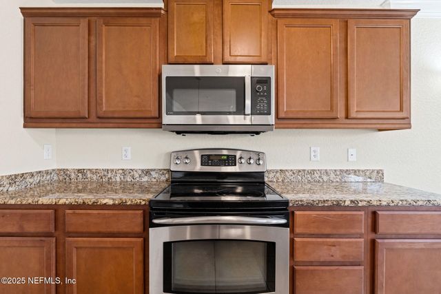 201 25TH Avenue S N32, Jacksonville Beach, FL 32250