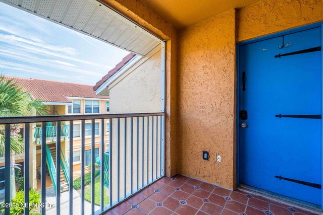 201 25TH Avenue S N32, Jacksonville Beach, FL 32250