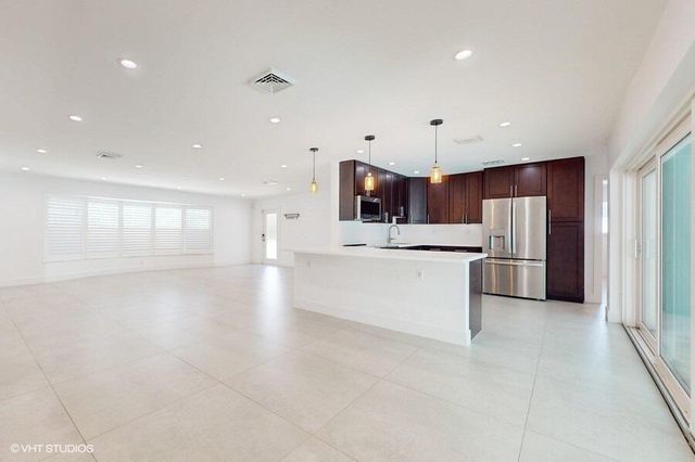 200 SW 6th Avenue, Boca Raton, FL 33486