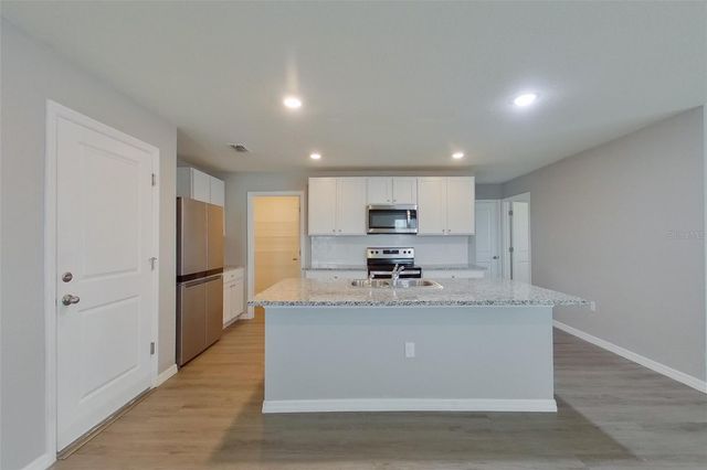 8584 SW 43RD TERRACE, Ocala, FL 34476