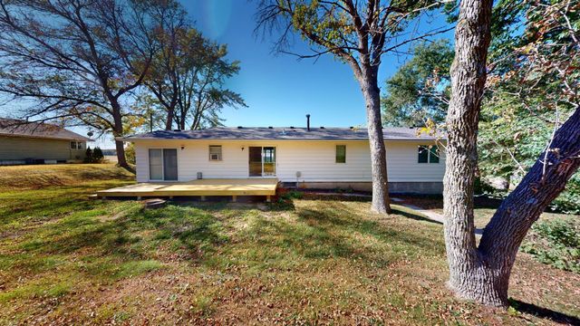 2418 W Main Street, Albert Lea, MN 56007