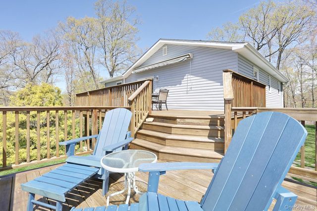 10 Park Avenue, Greenwood Lake, NY 10925