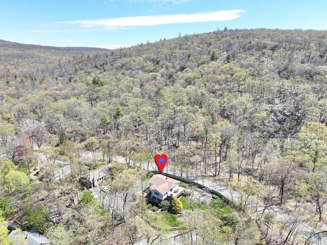 10 Park Avenue, Greenwood Lake, NY 10925