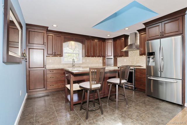 10 Park Avenue, Greenwood Lake, NY 10925