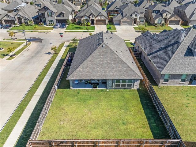 2740 LISA MARIA Street, Burleson, TX 76028