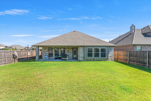 2740 LISA MARIA Street, Burleson, TX 76028