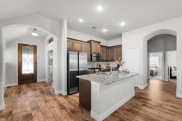 2740 LISA MARIA Street, Burleson, TX 76028