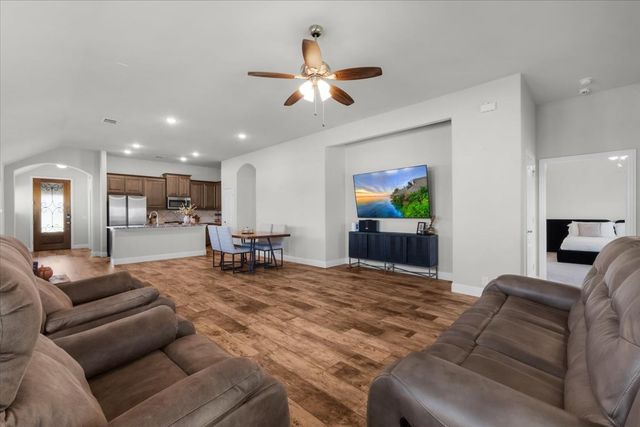 2740 LISA MARIA Street, Burleson, TX 76028