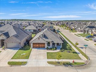 2740 LISA MARIA Street, Burleson, TX 76028