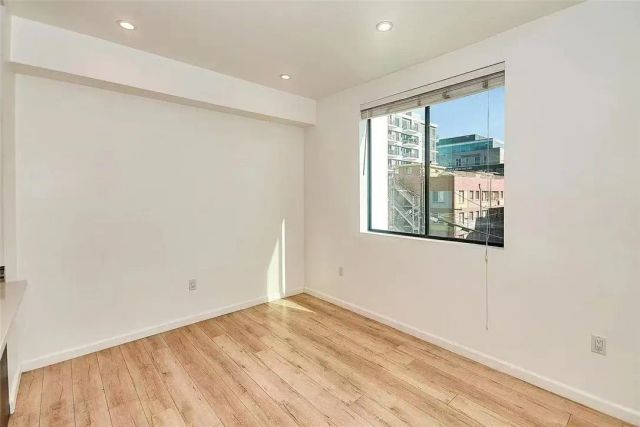 137 W 6th 204, Long Beach, CA 90802