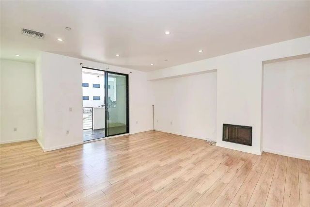 137 W 6th 204, Long Beach, CA 90802