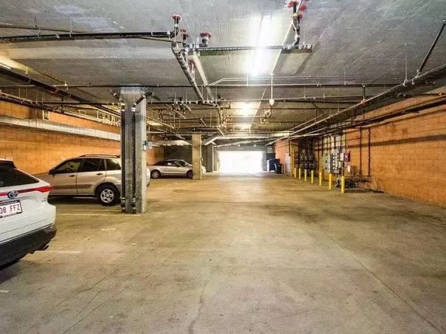 137 W 6th 204, Long Beach, CA 90802