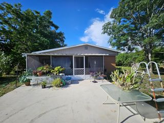2429 2nd Avenue SE, Vero Beach, FL 32962