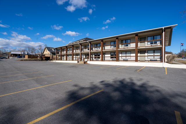 403 Veterans Boulevard 106, Branson, MO 65616