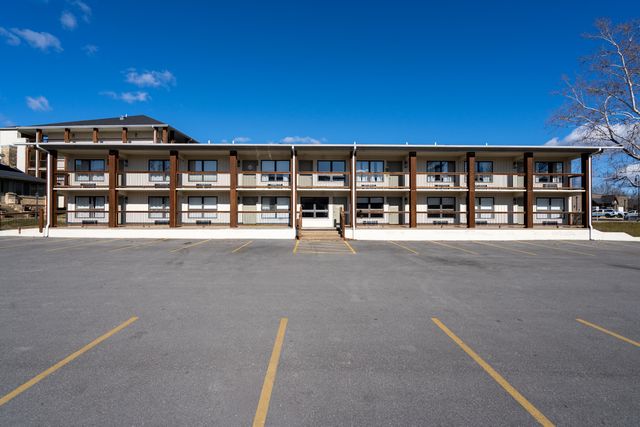 403 Veterans Boulevard 106, Branson, MO 65616