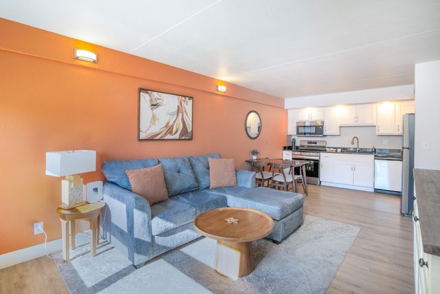 403 Veterans Boulevard 106, Branson, MO 65616