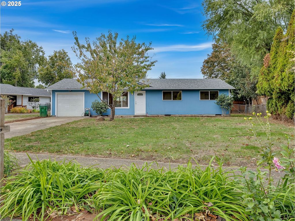 821 Sw 14TH St, Troutdale, OR 97060