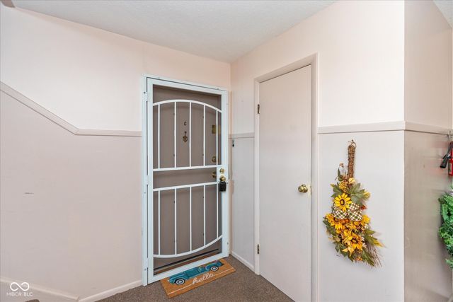 5026 Allisonville Road C, Indianapolis, IN 46205