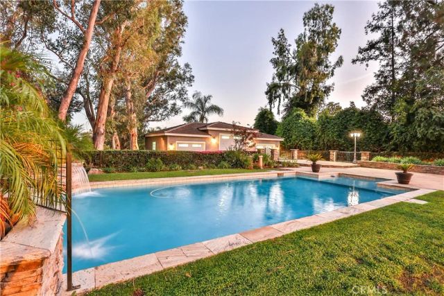 464 Revere Street, Upland, CA 91784