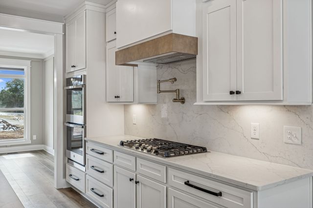 8625 Twelve Corners Rd, Lascassas, TN 37085