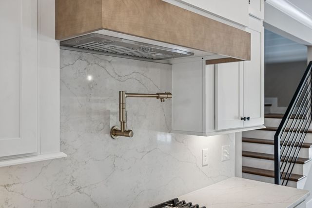 8625 Twelve Corners Rd, Lascassas, TN 37085