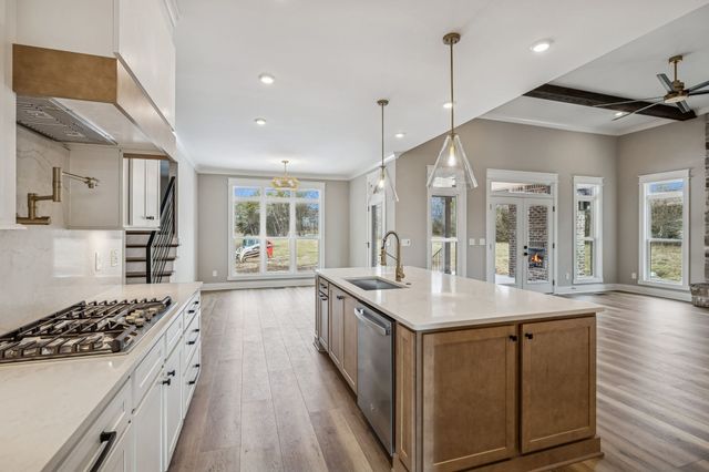 8625 Twelve Corners Rd, Lascassas, TN 37085